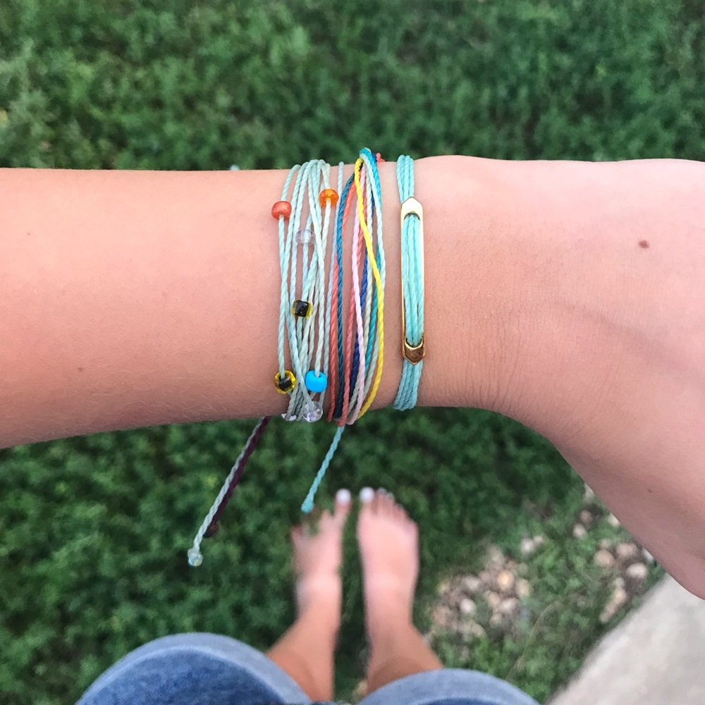 Pura Vida 20% off code & bundle of bracelets